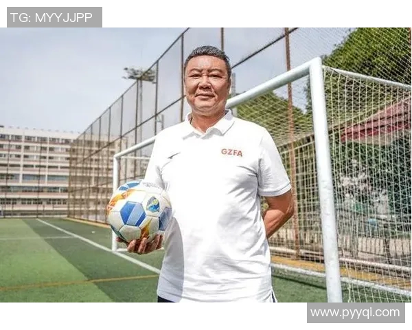 成都足球队重塑辉煌之路:从低谷到杯赛争冠的蜕变历程 成都足球队重塑辉煌之路:从低谷到杯赛争冠的蜕变历程