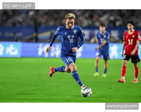 南京足球队战术变革引发热议探索新风格与未来发展方向 南京足球队战术变革引发热议探索新风格与未来发展方向